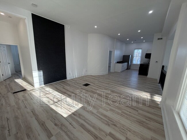 4417 Ashland Ave in Cincinnati, OH - Building Photo - Building Photo