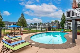 Cobble Court in Pacific, WA - Building Photo - Building Photo