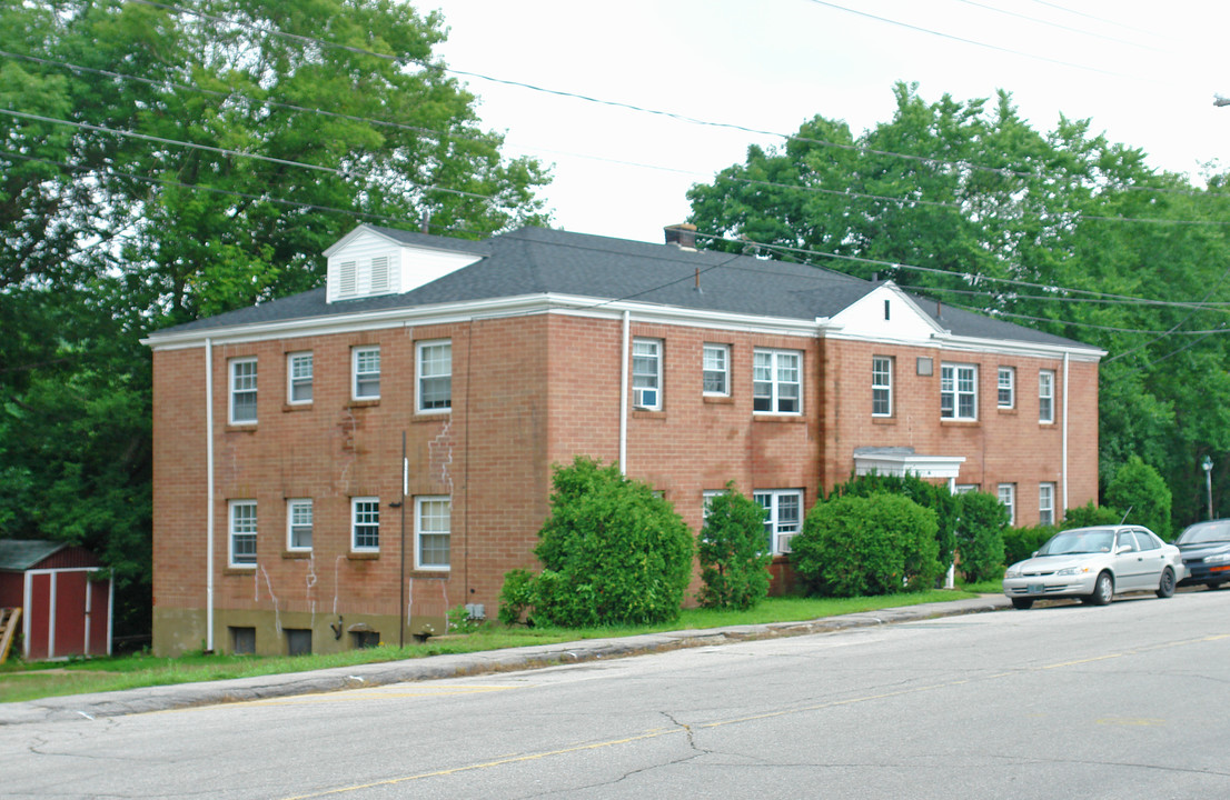 46 Main St in Somersworth, NH - Building Photo