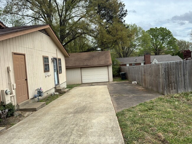 3816 Haynes Rd in Bartlett, TN - Building Photo - Building Photo