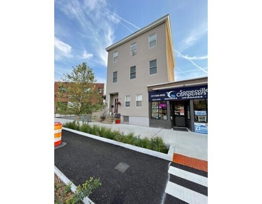 236 Somerville Ave, Unit 3 in Somerville, MA - Building Photo - Building Photo