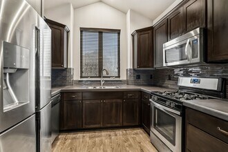 61205 SE Geary Dr in Bend, OR - Building Photo - Building Photo