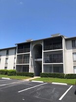 1013 S Pine Ridge Cir, Unit 3C in Sanford, FL - Building Photo