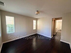 31875 Domenoe Way in Temecula, CA - Building Photo - Building Photo