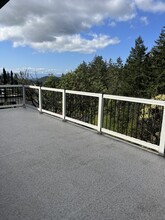 3354 Sewell Rd in Victoria, BC - Building Photo - Building Photo