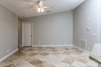 4557 NW 51st St in Coconut Creek, FL - Building Photo - Building Photo
