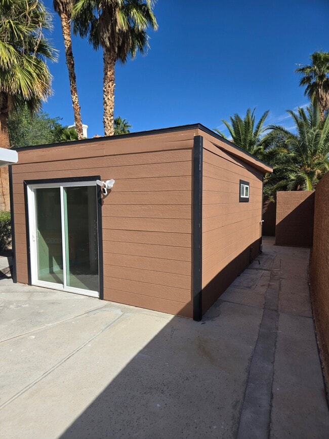 property at 730 Helmhill Ave