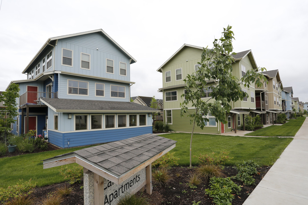 Lakeview Apartments in Eugene, OR - Building Photo