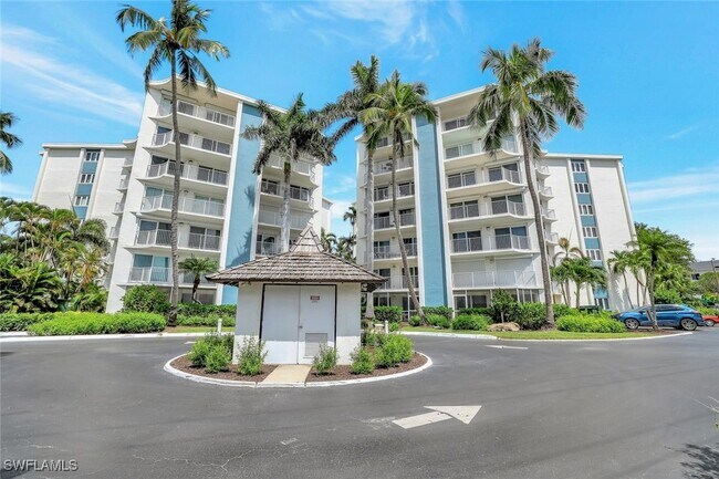 property at 1300 Gulf Shore Blvd N