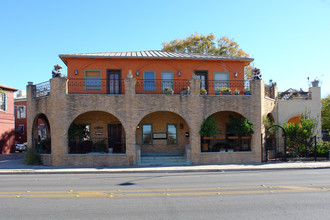 604 S St Marys St in San Antonio, TX - Building Photo - Building Photo