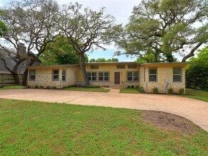 11800 Tedford St in Austin, TX - Building Photo - Building Photo
