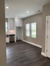 422 W Coffin St in Denison, TX - Building Photo - Building Photo