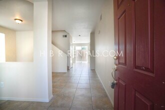 358 Burlington Dr in Tracy, CA - Building Photo - Building Photo