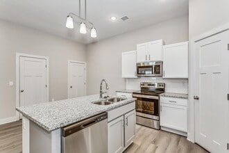 3415 W 45th St S in Wichita, KS - Building Photo - Building Photo