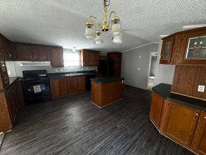 141 Fox Meadow Dr in Alvin, TX - Building Photo - Building Photo