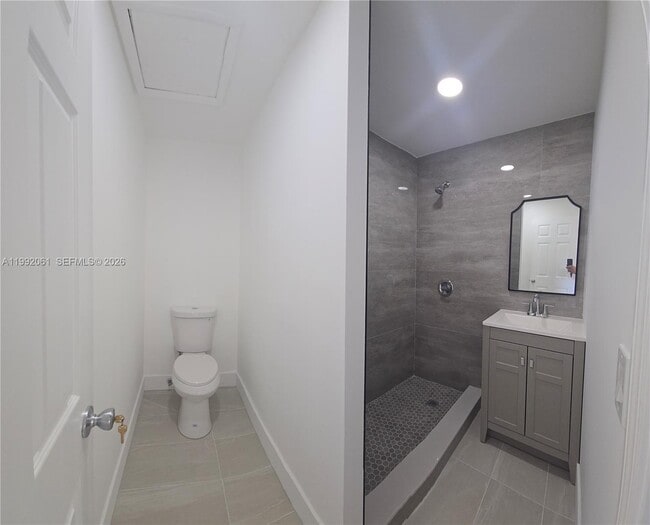 9610 Johnson St in Pembroke Pines, FL - Building Photo - Building Photo