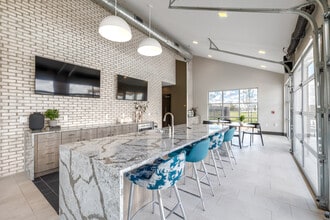 Promenade Flats in Evansville, IN - Building Photo - Interior Photo