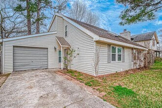 308 Springwood Dr in Conroe, TX - Building Photo - Building Photo