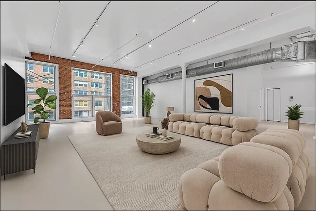 6 E 14th St in New York, NY - Foto de edificio - Building Photo