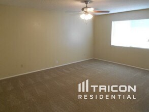 712 W Gary Dr in Chandler, AZ - Building Photo - Building Photo