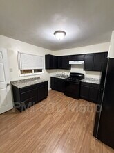 10501 Duke Dr in St. Louis, MO - Building Photo - Building Photo
