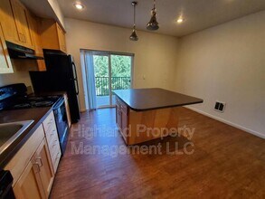 1215-1217 NE Monroe St in Pullman, WA - Building Photo - Building Photo