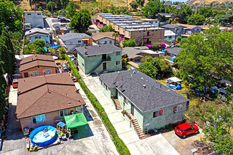 4938 Gambier St in Los Angeles, CA - Building Photo - Building Photo