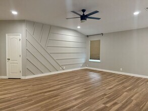 1031 Bobcat Pass in San Antonio, TX - Building Photo - Building Photo