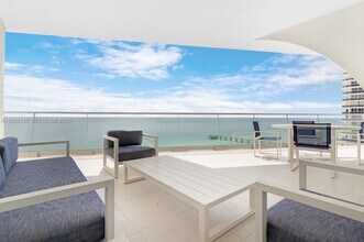 16901 Collins Ave in Sunny Isles Beach, FL - Building Photo - Building Photo