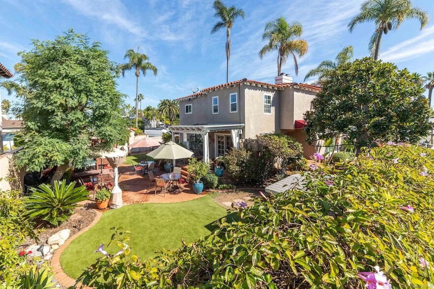 625 4th St in Coronado, CA - Foto de edificio