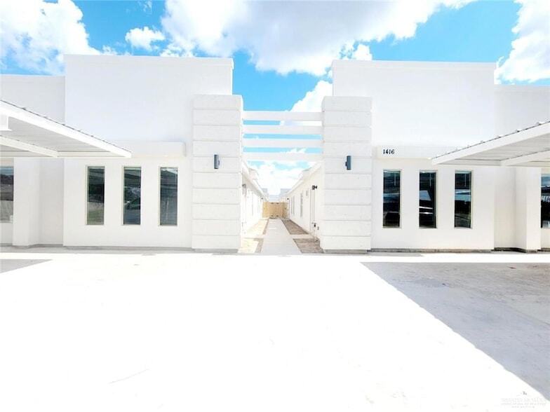 1416 Vani Dr, Unit 4 in Weslaco, TX - Foto de edificio