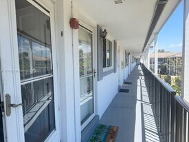 1431 S 14th Ave in Hollywood, FL - Building Photo