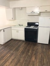 1214 N Austin St in Denton, TX - Building Photo - Building Photo