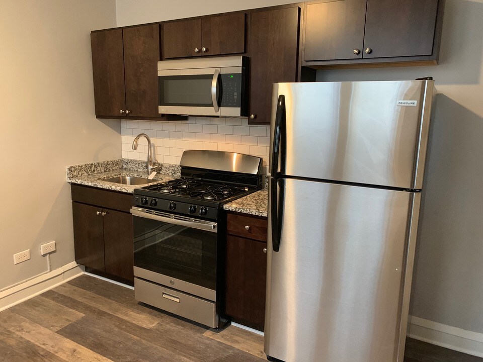 3145 N Keating Ave in Chicago, IL - Building Photo