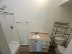 510 W 10th St, Unit B in Dallas, TX - Building Photo - Building Photo