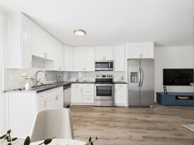 eight70 in Los Angeles, CA - Building Photo