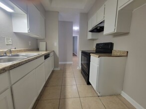10352 Cymbal Dr in Dallas, TX - Building Photo - Building Photo