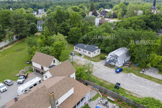 15 Mechanic St in Farmington, NH - Building Photo - Building Photo