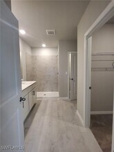 2465 NW 9th St in Cape Coral, FL - Building Photo - Building Photo
