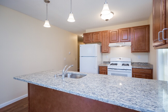 Park Terrace I Park Terrace I Park Terrace in Hartford, CT - Building Photo - Building Photo