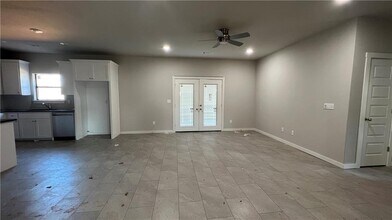 205 Tricha Cir SW in Gravette, AR - Building Photo - Building Photo