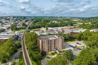 Bridgeport Suites in Bridgeport, PA - Building Photo - Building Photo