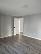 133 Bellingham St, Unit 2 in Chelsea, MA - Building Photo - Building Photo
