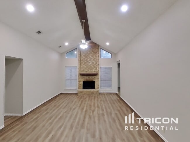 2804 Beau Dr in Mesquite, TX - Building Photo - Building Photo