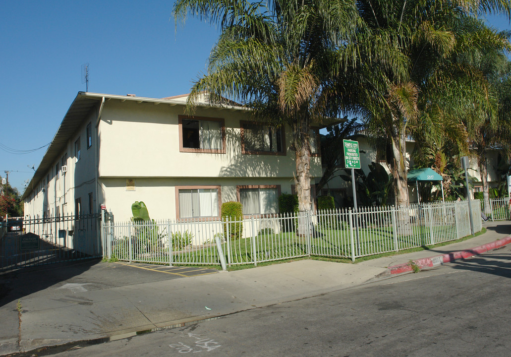 Rosemond Apartment in San Gabriel, CA - Foto de edificio