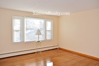 184 Newport Ave in Pawtucket, RI - Building Photo - Building Photo