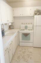 361 Windsor N in West Palm Beach, FL - Building Photo