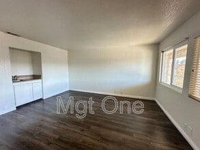 1000 Central Ave in Riverside, CA - Building Photo - Building Photo