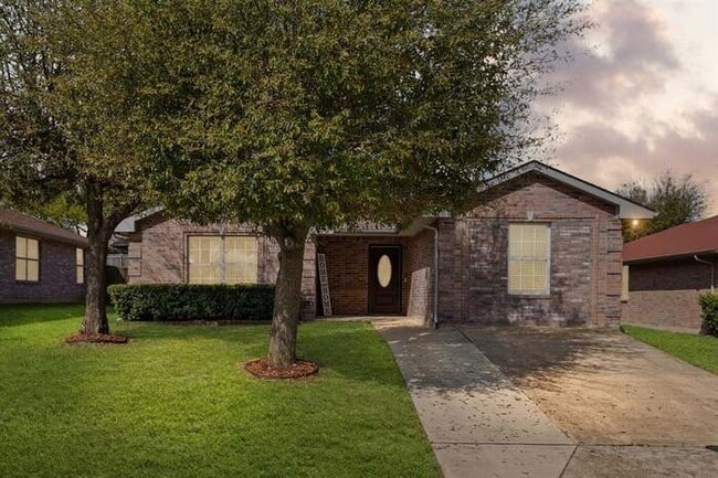 property at 3011 Castillo Dr