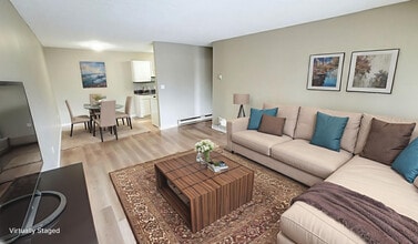 Charlotte Manor in Abbotsford, BC - Foto de edificio - Building Photo